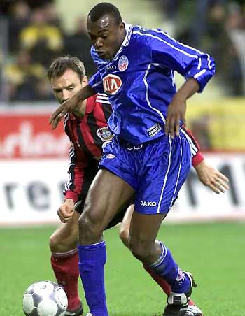 成功打入一 成功打入一